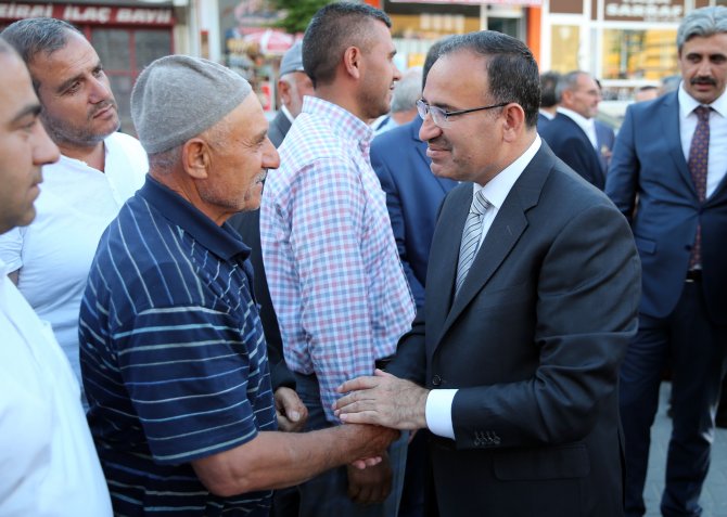 Bozdağ Yozgat'ta iftar programına katıldı