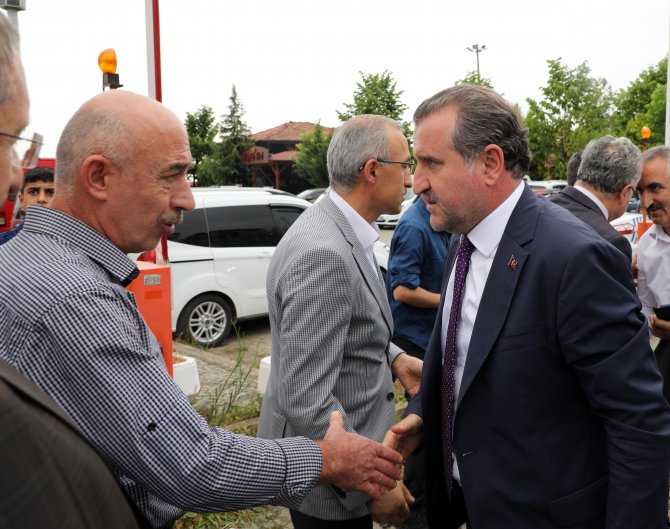 Bakan Bak'tan Mesut Özil ve İlkay Gündoğan'a destek