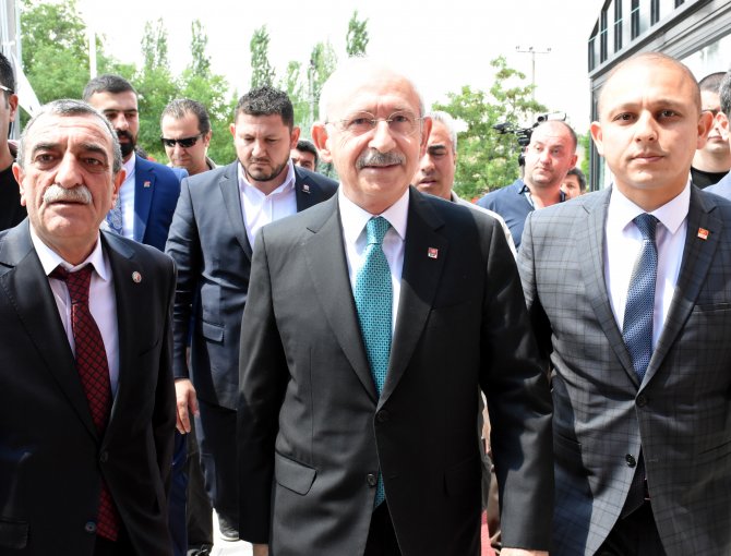 Kılıçdaroğlu, STK temsilcileri ve muhtarlarla buluştu