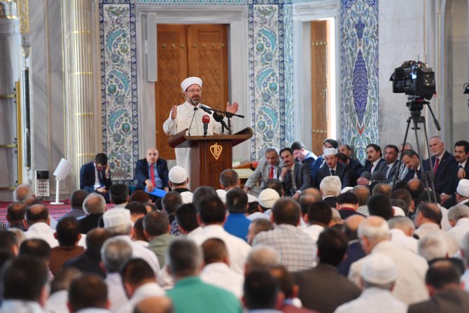 Erbaş, din görevlileriyle bir araya geldi