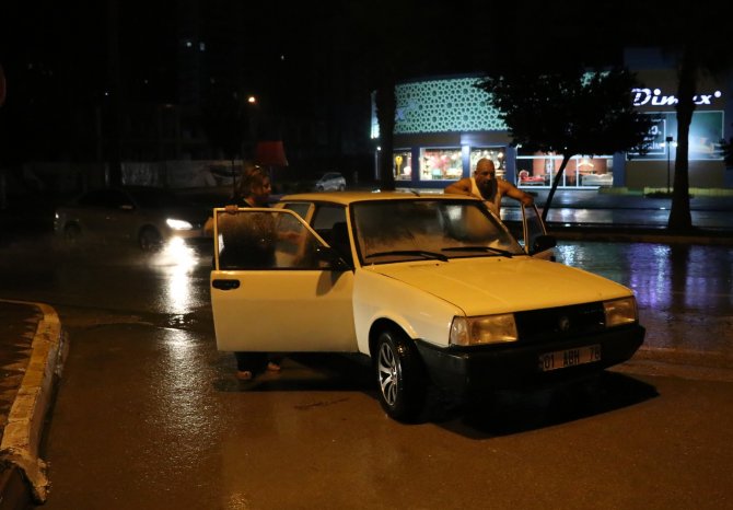 Adana'da sağanak