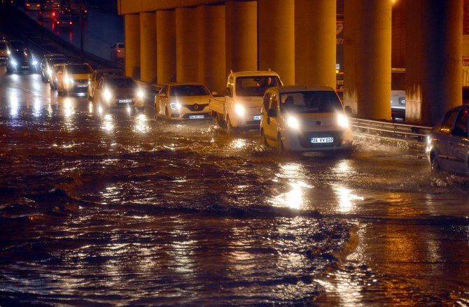 GÜNCELLEME - Eskişehir'de sağanak