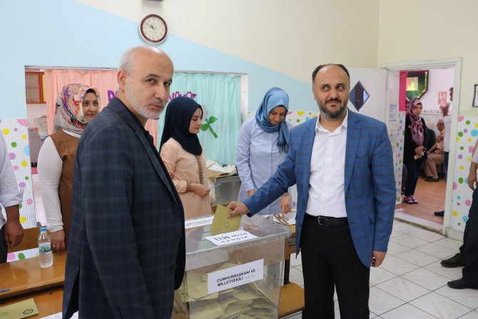 Türkiye sandık başında