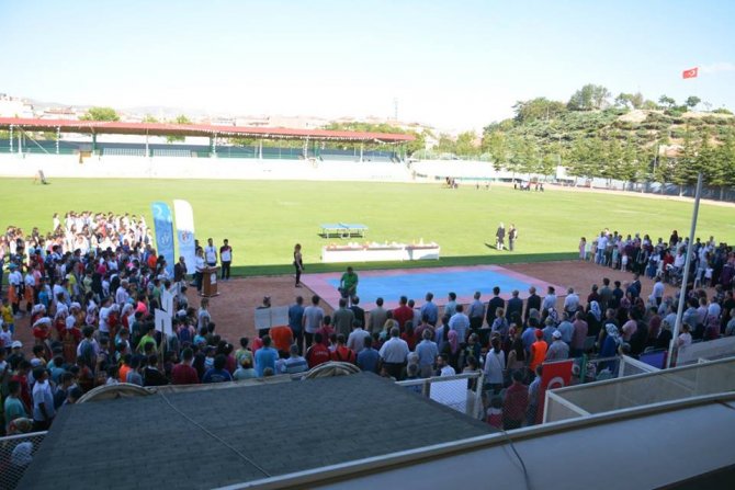 Kırşehir'de yaz spor okulları açıldı