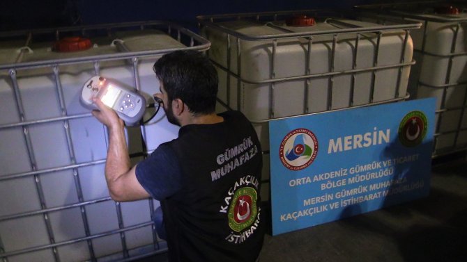 Mersin'de yaklaşık 15 ton eroin ham maddesi ele geçirildi