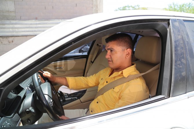 Bıçakla yaralandı, 