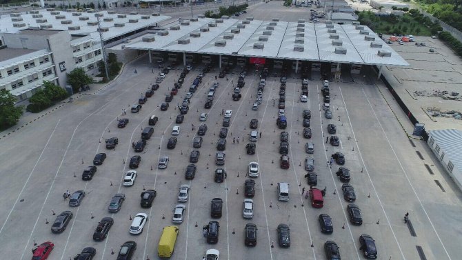 Kapıkule'de gurbetçi yoğunluğu