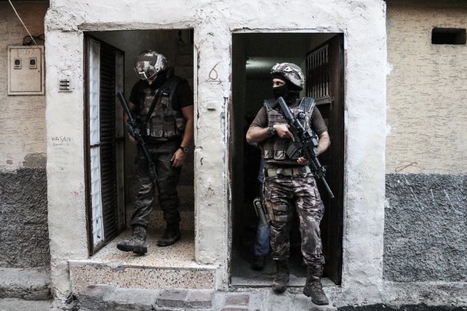 GÜNCELLEME - Adana'da uyuşturucu operasyonu