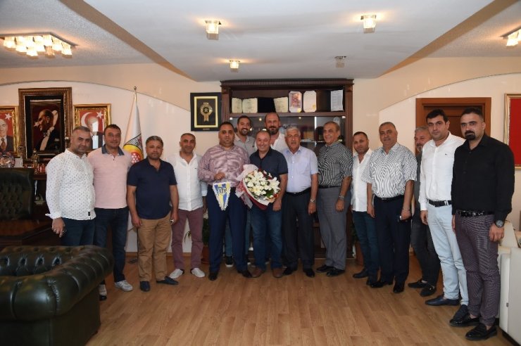 Can: "Yüreğimiz ve gönlümüz sizinle"