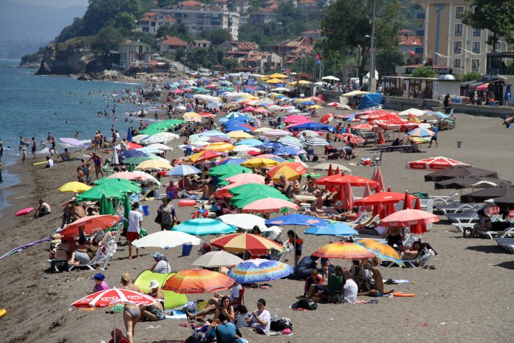 Akçakoca sahilleri güneyi aratmadı