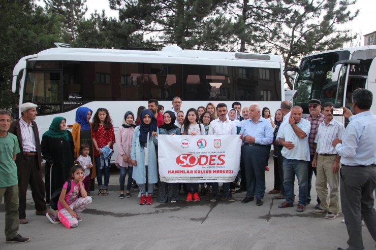 Zaralı kadınlar Güneydoğu'yu gezdi