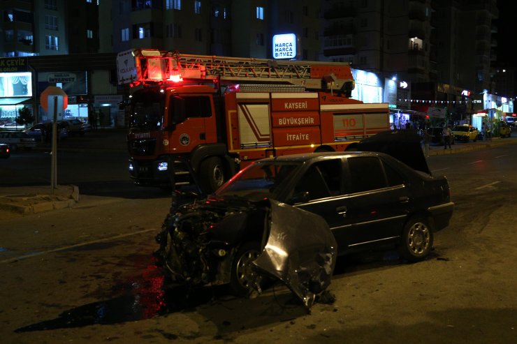 Kayseri'de trafik kazası: 3 yaralı