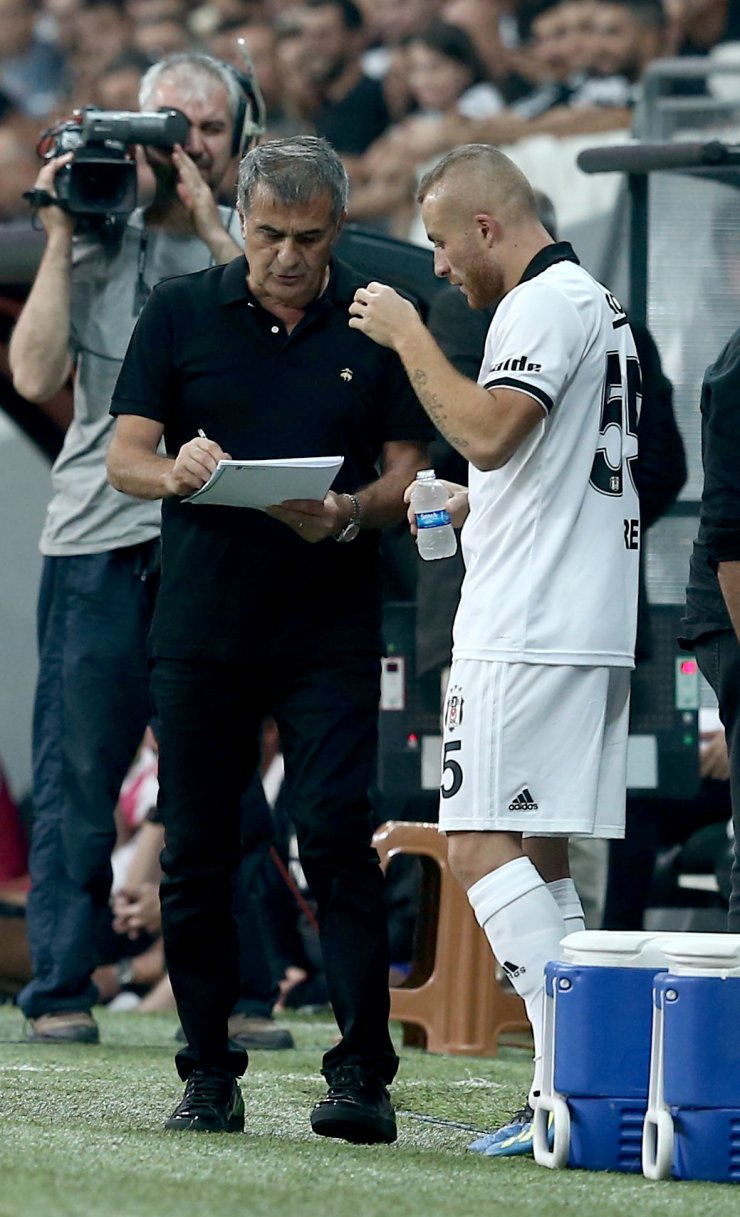 Futbol: UEFA Avrupa Ligi