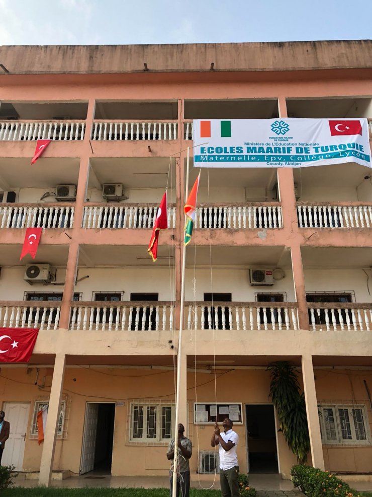 Türkiye Maarif Vakfı, Fildişi Sahili'ndeki FETÖ okullarını devraldı