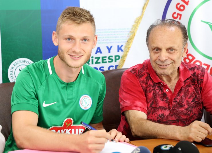 Çaykur Rizespor'da Brabec'e imza töreni