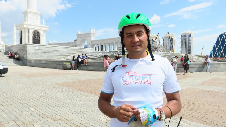 - Kazakistan'da görme engelli bisiklet maratonu