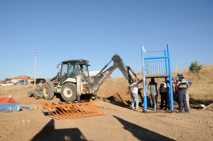 Bahşili'de yapımı süren çocuk parkları