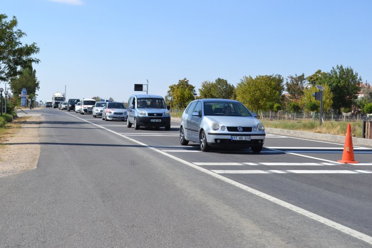 Yollarda oluşan yoğunluğa havadan takip