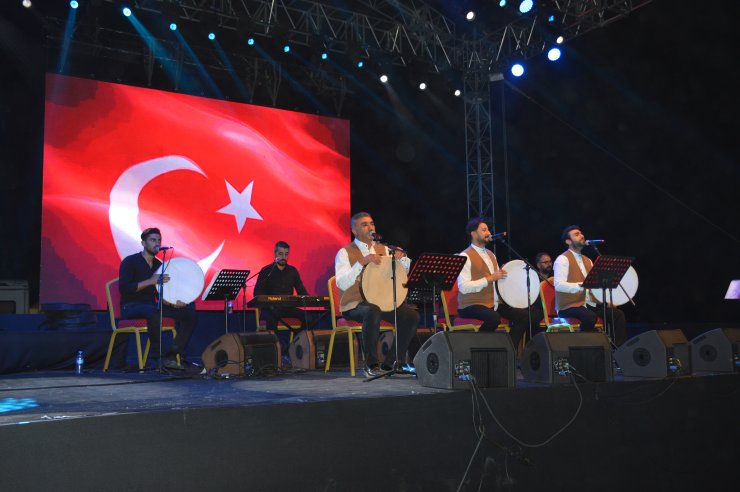 Grup Tillo, Muş'ta konser verdi