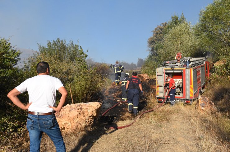 GÜNCELLEME - Gümüşhane'de örtü yangını