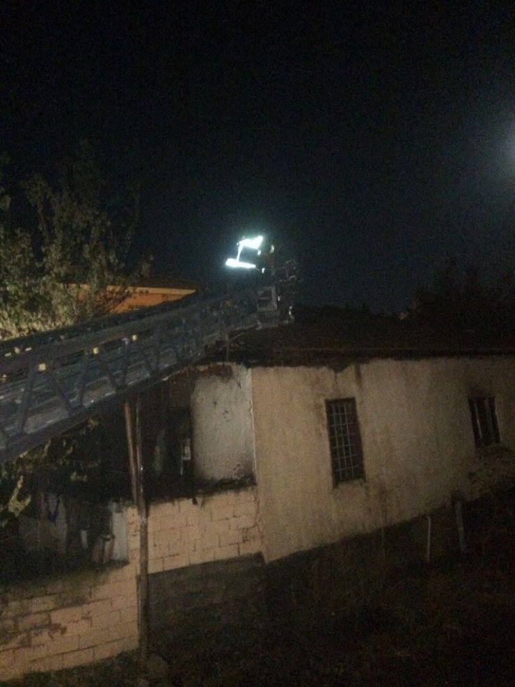 Kaman'da ev yangını