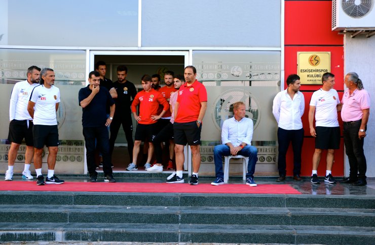 Eskişehirspor'da futbolcular antrenmana çıkmadı