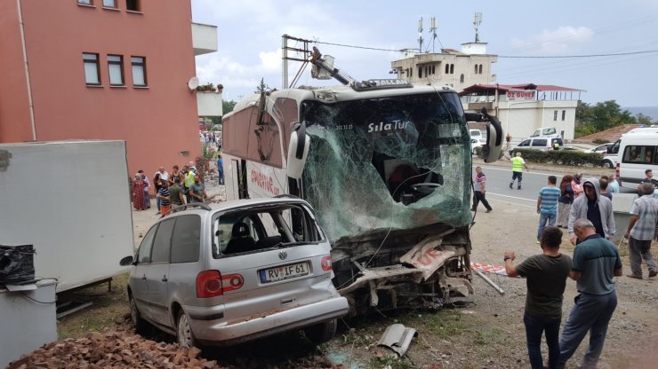 GÜNCELLEME - Trabzon'da trafik kazası