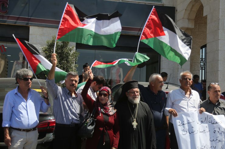 Filistinlilerden ABD'nin UNRWA kararını protesto