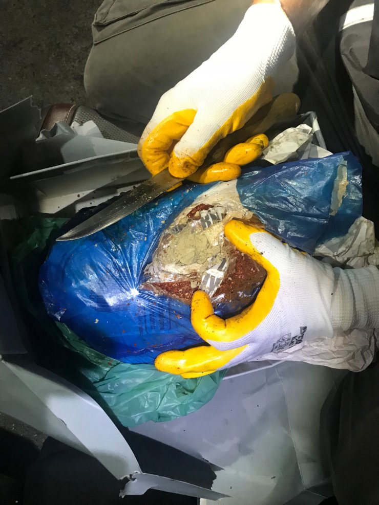 Uyuşturucu tacirlerinin pul biber, salça ve kahveli önlemi işe yaramadı