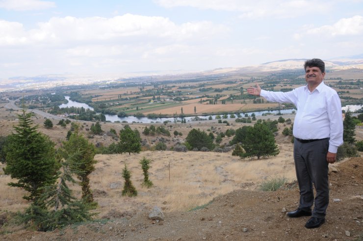 Başkan Uyar, mesire alanı inşaatını inceledi