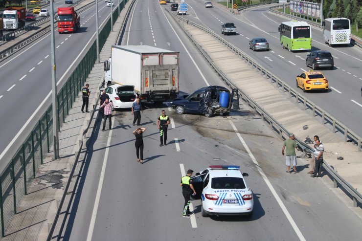 Kocaeli'deki kaza trafiği aksattı