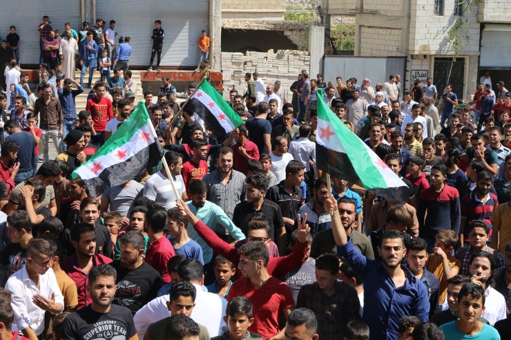 İdlib'de rejim karşıtı gösteriler düzenlendi