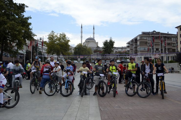 Hareketli yaşam için pedal çevirdiler