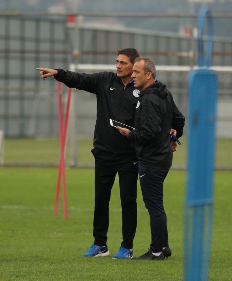 "Kafamızı öne eğecek bir şey yok"