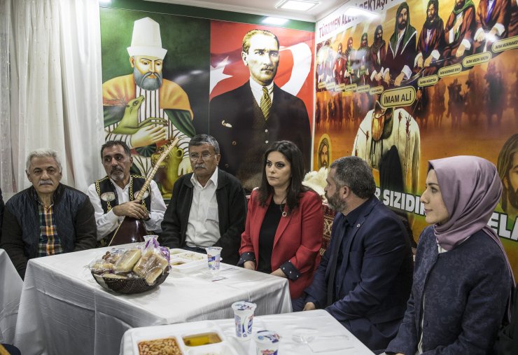 Türkmen Alevi Bektaşi Vakfı'ndan muharrem iftarı