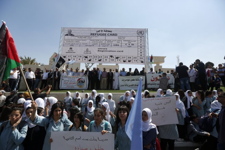 Batı Şeria'da UNRWA'nın hizmetlerindeki kısıtlamalar protesto edildi