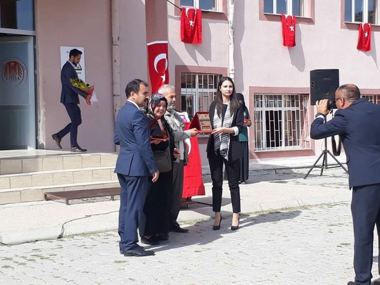 Şehidin adı okula verildi