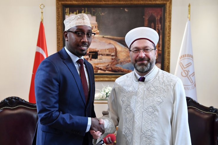 Erbaş, Somali Vakıflar ve Din İşleri Bakanı Hasan ile görüştü