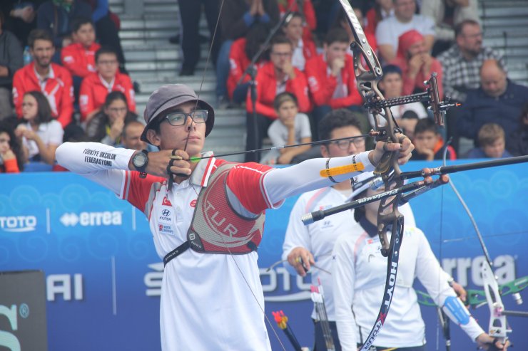 Milli okçulardan Dünya Kupası'nda gümüş madalya
