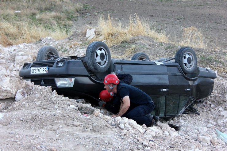 Otomobil takla attı: 2 yaralı