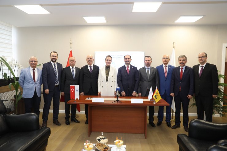 PTT ile Dokuz Eylül Üniversitesi arasında iş birliği protokolü