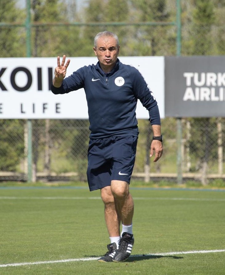 Çalımbay, takımının performansından memnun