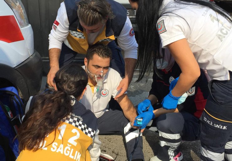 GÜNCELLEME 2 - İzmir Adliyesinde gaz sızıntısı