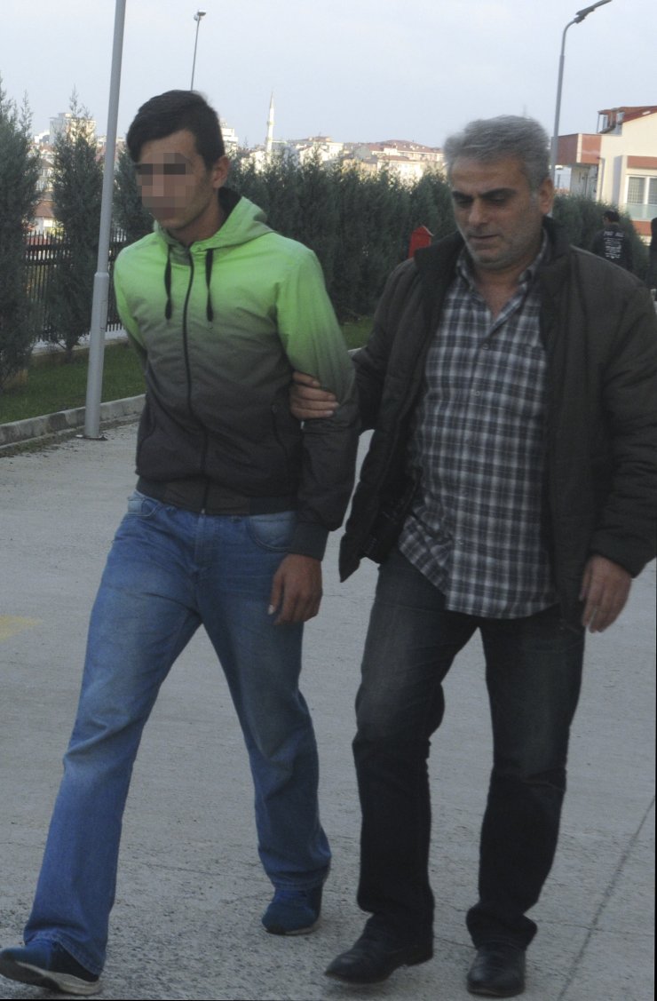 GÜNCELLEME - 2 Sosyal medyada hakaret iddiası