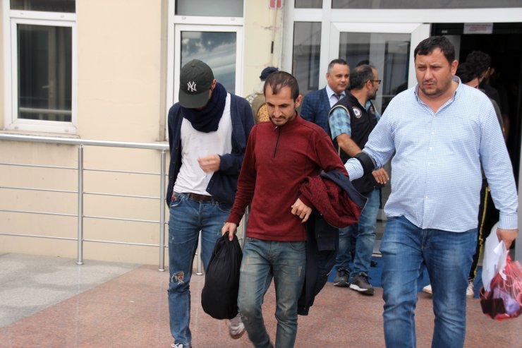 GÜNCELLEME - Zonguldak'ta 6 düzensiz göçmen yakalandı