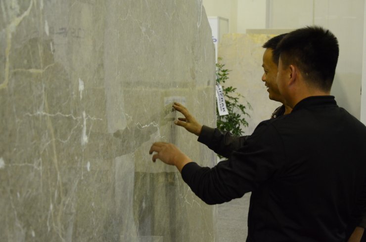 Fuardaki blok mermerlerin tamamına yakını 2 günde satıldı