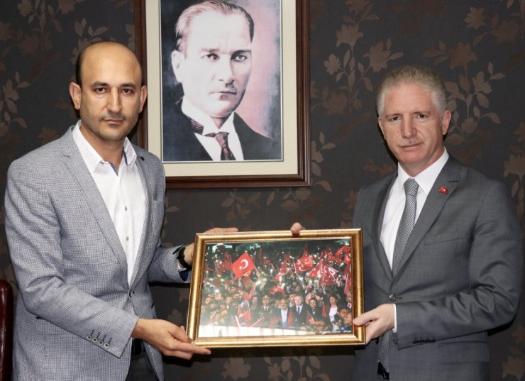 Vali Gül'den AA'ya veda ziyareti