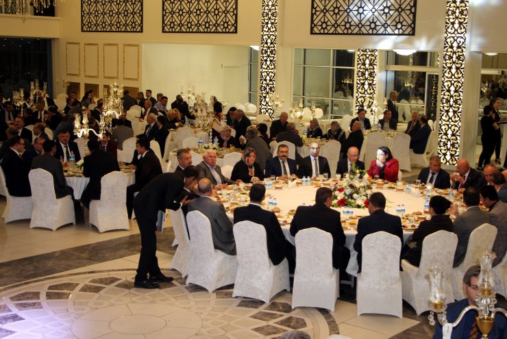 Vali Haktankaçmaz'dan veda etti