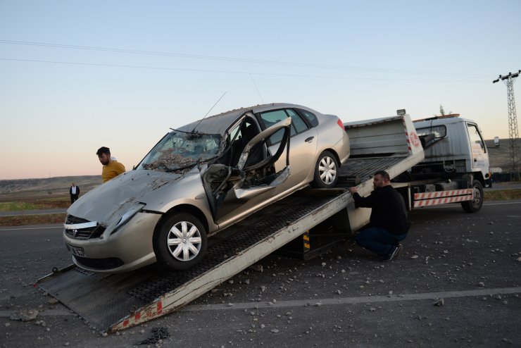 Kamyon radar aracına çarptı: 1 polis yaralı