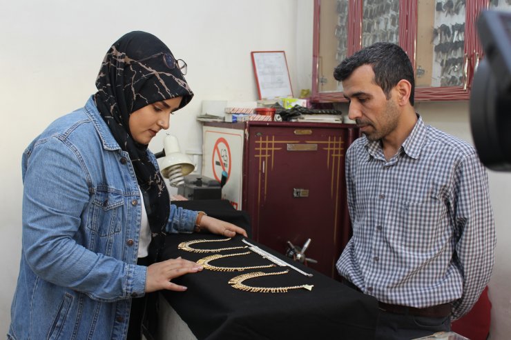 Bu mücevheri alabilmek için 3 ay bekliyorlar